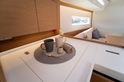 Jeanneau Sun Odyssey 380 image