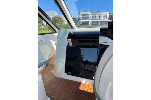 Sea Ray 370 SUNDANCER OB image