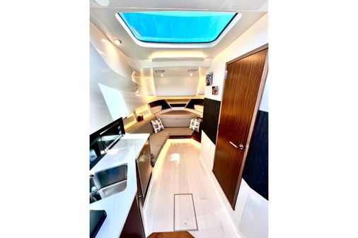 Sea Ray 370 SUNDANCER OB image