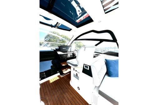 Sea Ray 370 SUNDANCER OB image