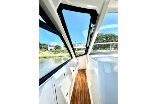 Sea Ray 370 SUNDANCER OB image