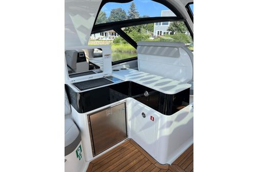 Sea Ray 370 SUNDANCER OB image