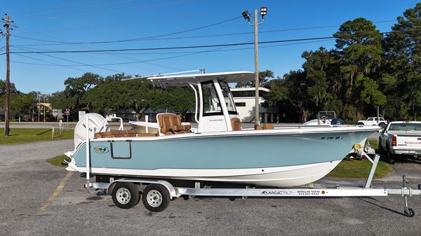 Sea Hunt 239SE 