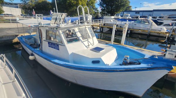 Custom Commercial Lobster Diving Boat 