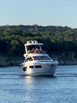 Cruisers Yachts 60 Cantius Fly image