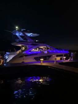 Cruisers Yachts 60 Cantius Fly image