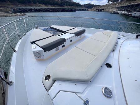 Cruisers Yachts 60 Cantius Fly image