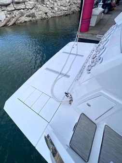 Cruisers Yachts 60 Cantius Fly image