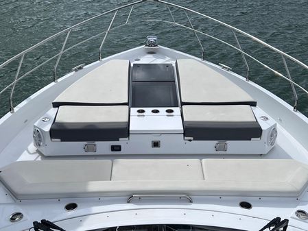 Cruisers Yachts 60 Cantius Fly image