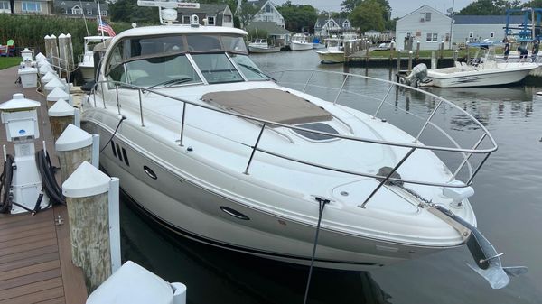 Sea Ray 38 Sundancer 