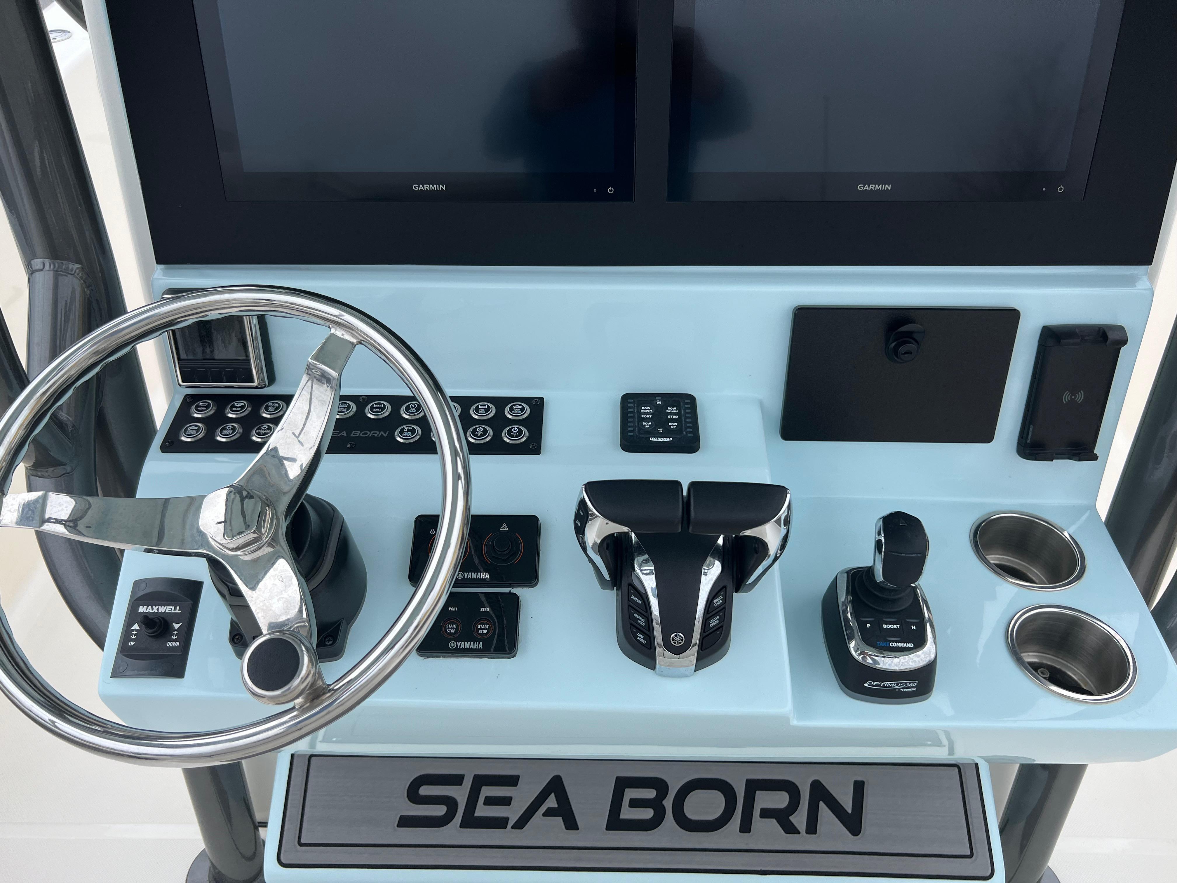 2023 Sea Born lx26 center console