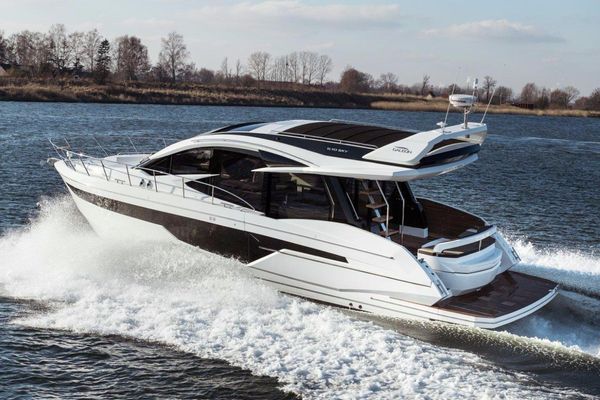 Galeon 510 Skydeck - main image