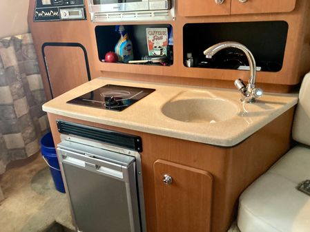 Crownline 270 CR image