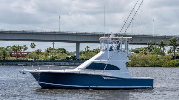Luhrs Convertible