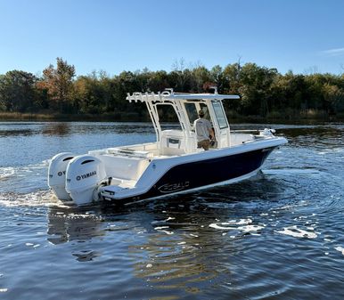 Robalo R272 Center Console image