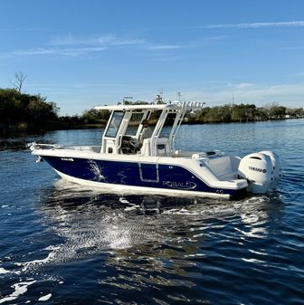 Robalo R272 Center Console image