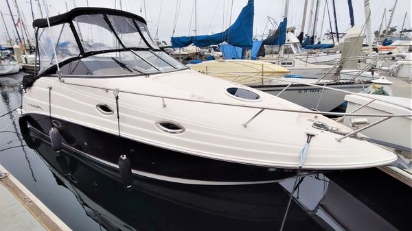 Regal 2665 Commodore