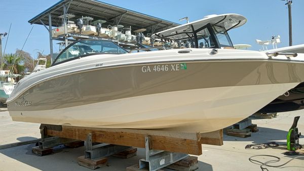 NauticStar 223DC Sport Deck