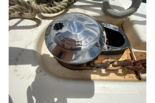 Dufour 460 image