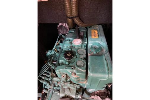 Dufour 460 image