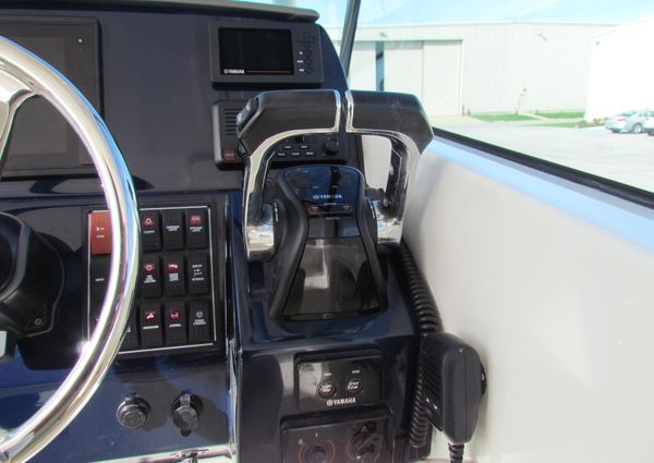 Pursuit DC 266 Dual Console image