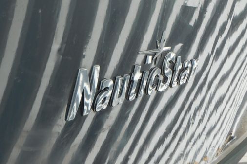 NauticStar 28sx image