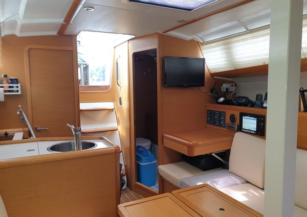 Jeanneau Sun Odyssey 33i image