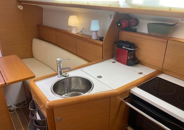 Jeanneau Sun Odyssey 33i image