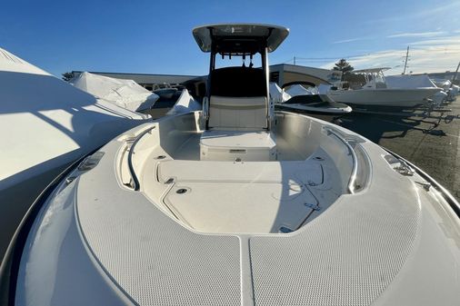 Boston Whaler 220 Dauntless image