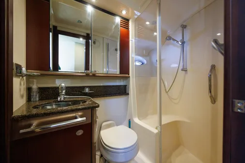 Sea Ray 52 Sedan Bridge image