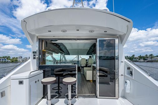 Cruisers Yachts 60 Cantius image