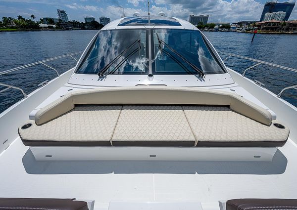 Cruisers Yachts 60 Cantius image