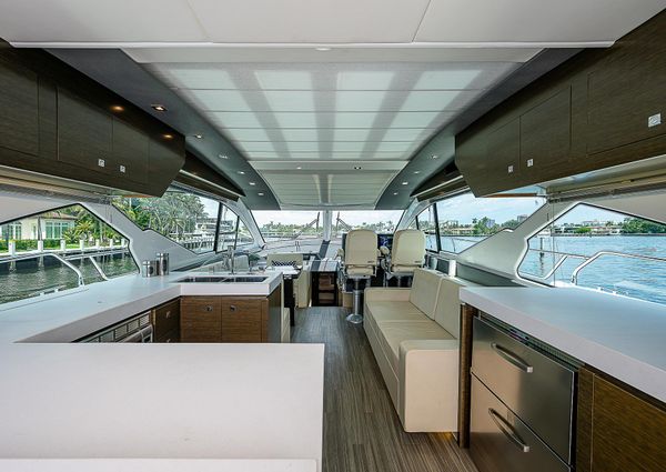 Cruisers Yachts 60 Cantius image