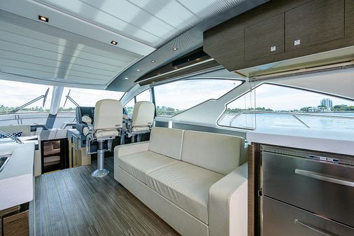 Cruisers Yachts 60 Cantius image