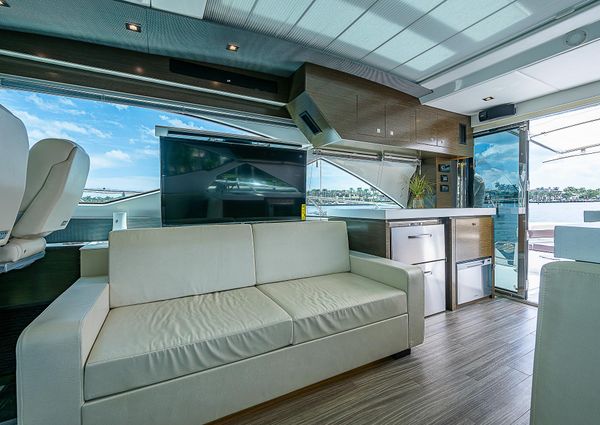 Cruisers Yachts 60 Cantius image