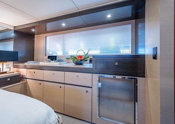 Cruisers Yachts 60 Cantius image