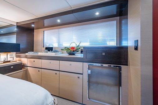 Cruisers Yachts 60 Cantius image