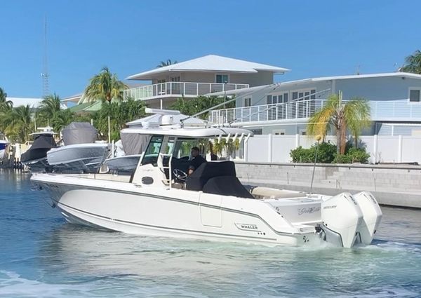 Boston Whaler 330 Outrage image