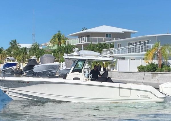 Boston Whaler 330 Outrage image