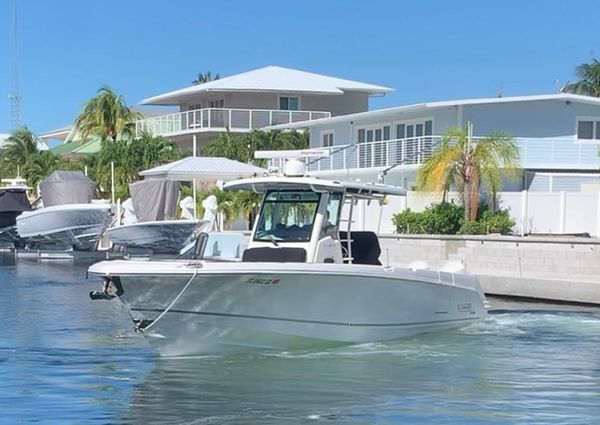 Boston Whaler 330 Outrage image