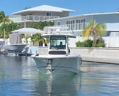 Boston Whaler 330 Outrage image