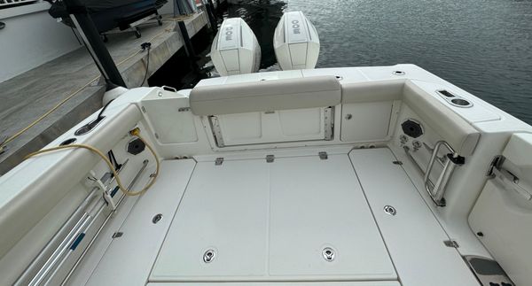 Boston Whaler 330 Outrage image