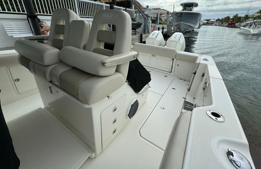 Boston Whaler 330 Outrage image