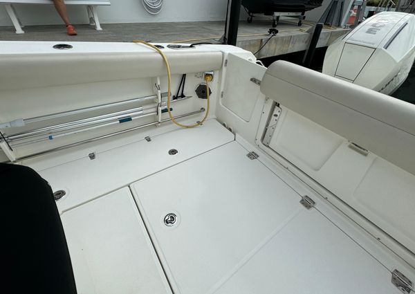 Boston Whaler 330 Outrage image