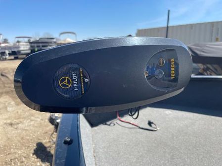 Tracker PRO-GUIDE-V-175-WT image
