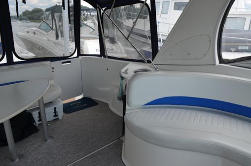 Bayliner 325 Sunbridge image