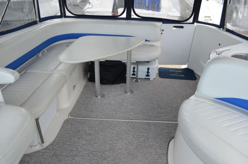 Bayliner 325 Sunbridge image