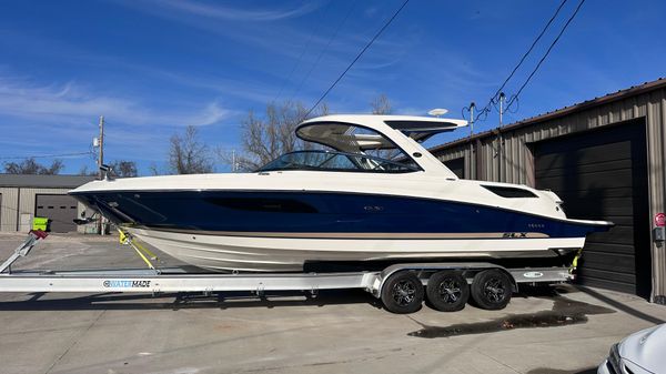 Sea Ray 350 SLX 