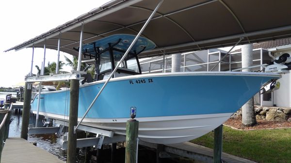 Sportsman Open 282 Center Console