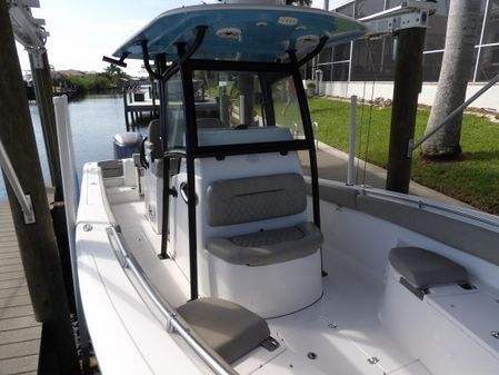 Sportsman Open 282 Center Console image